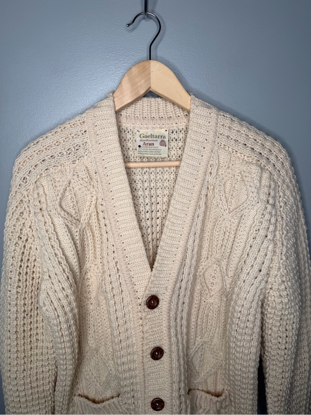 Gaeltarra Vintage Aran Irish Handloomed Pure Wool Fisherman Cardigan Sweater - Picture 3 of 9